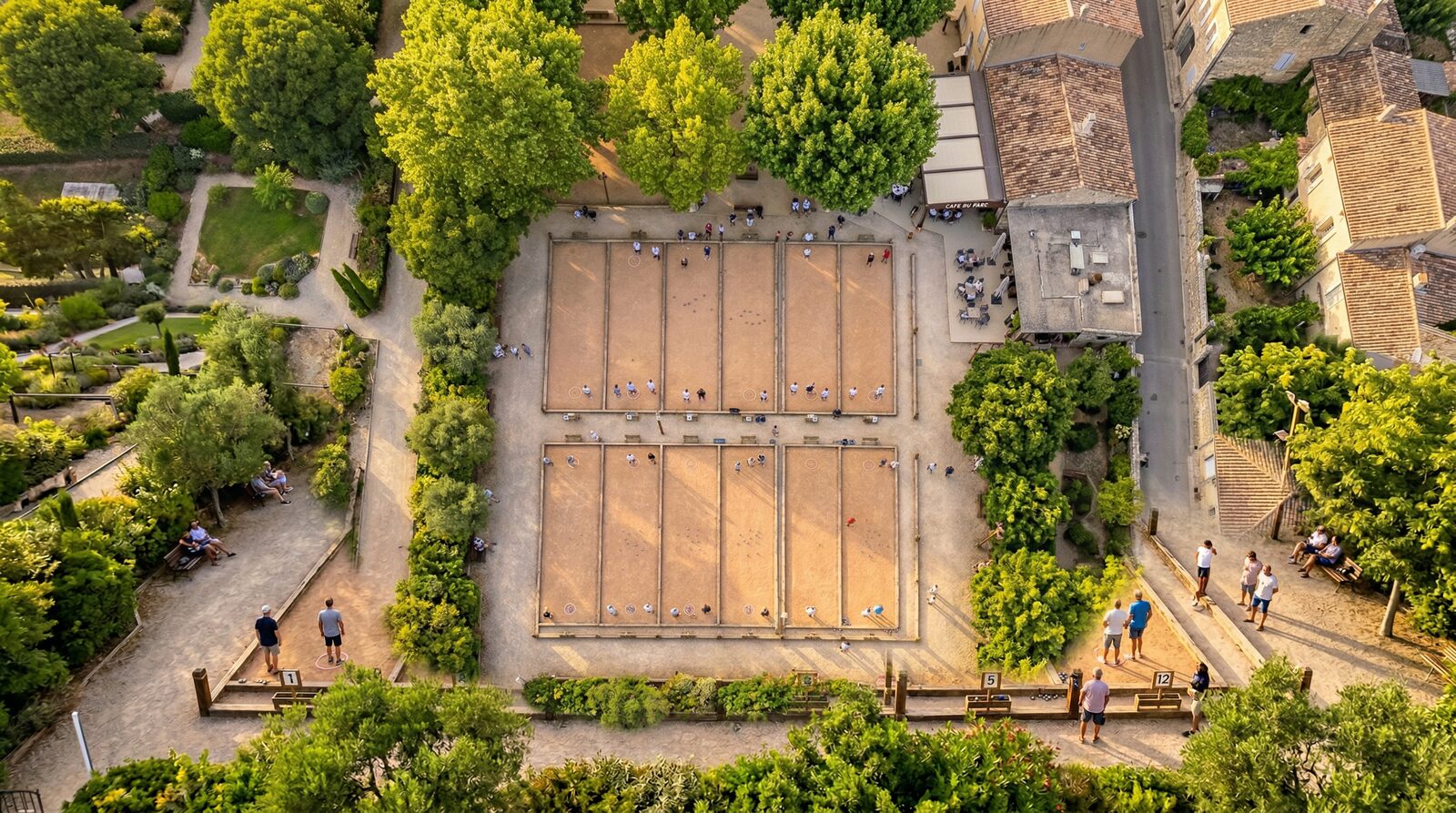Vue aérienne du boulodrome de Salins-les-Bains